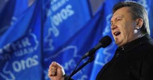 Ukraine: Polling underway for presidential slot